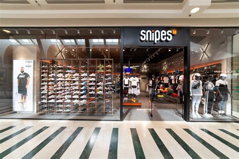 Snipes com - SNIPES | 27.395 seguidores no LinkedIn. Providing sneakers and streetwear to urban youth since 1998. | With more than 750 stores in Germany, Austria, Switzerland, the Netherlands, Spain, Italy, Belgium, France, and the USA SNIPES SE is one of the most successful sneaker and streetwear chain stores in Europe. Since opening its first store in Essen in …